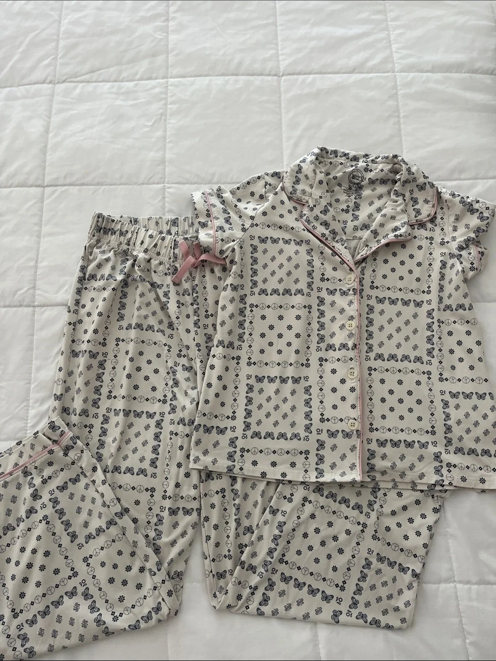 wonder nation Cream and Navy Printed Short-Sleeve Pajama Set with Pink Trim